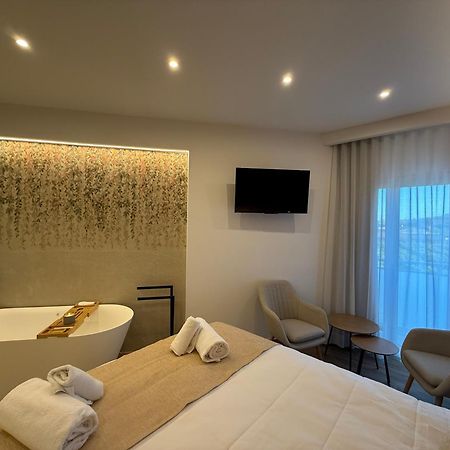 Hotel Siskets Torrente de Cinca Dış mekan fotoğraf