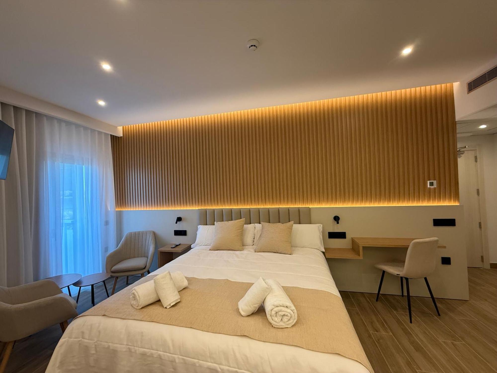 Hotel Siskets Torrente de Cinca Dış mekan fotoğraf